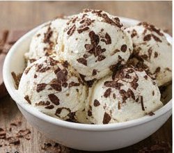 Stracciatella-Eis